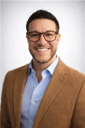 Photo of Daniel Lavelle, LPC